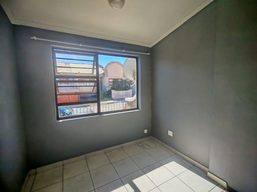 8 Bedroom Property for Sale in Sydenham Eastern Cape